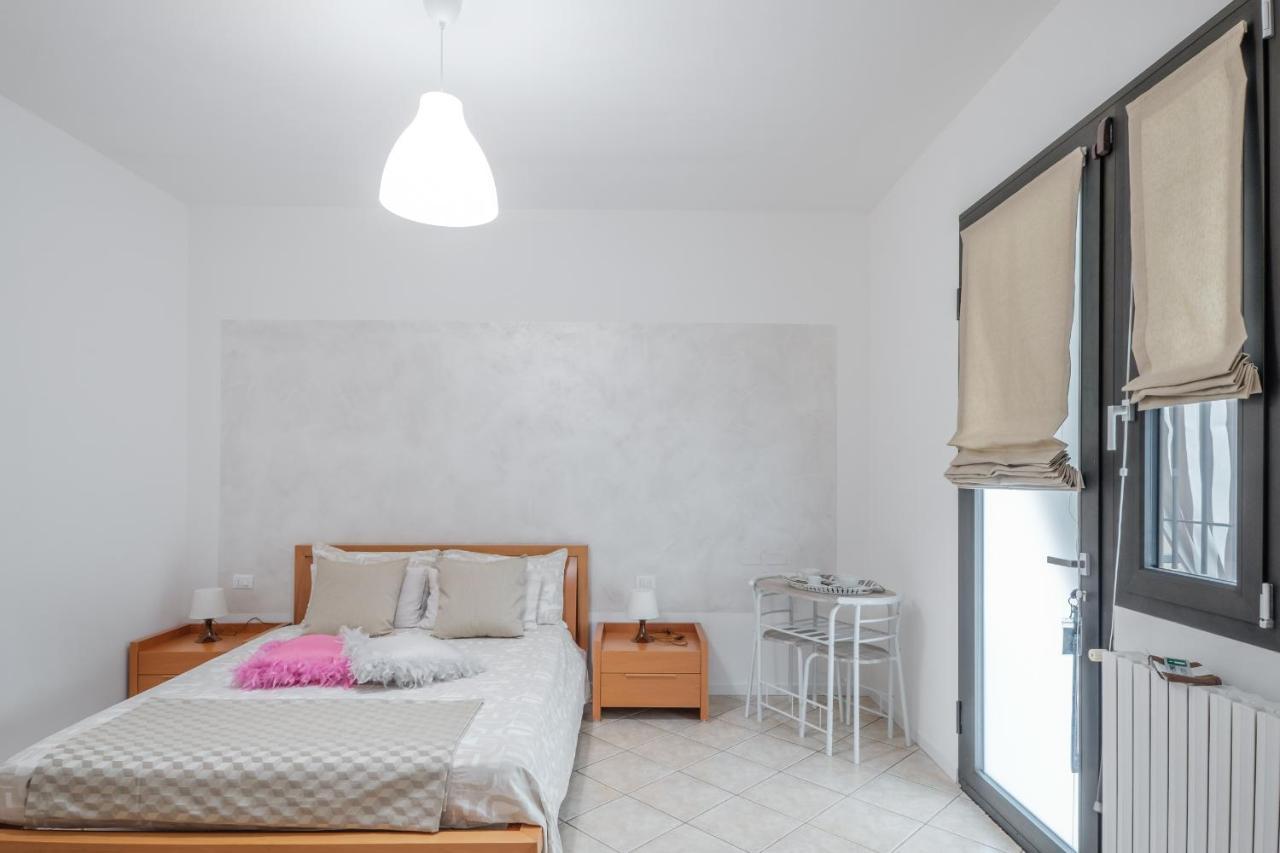 B&B Casa Gaia - Сирмионе Екстериор снимка